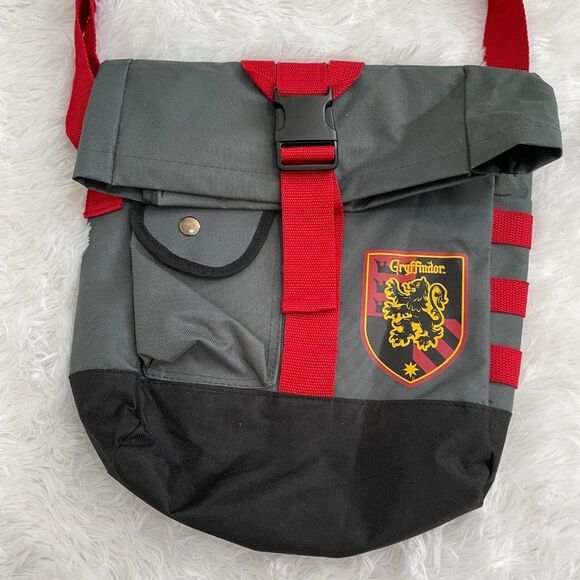 Harry Potter Gryffindor Messenger Bag In Gray and Red One Size - Picture 3 of 7